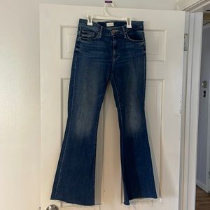 Boot cut MOTHER jeans “The weekender fray” in the color groovin’